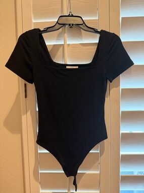 Babaton - Aritzia black bodysuit